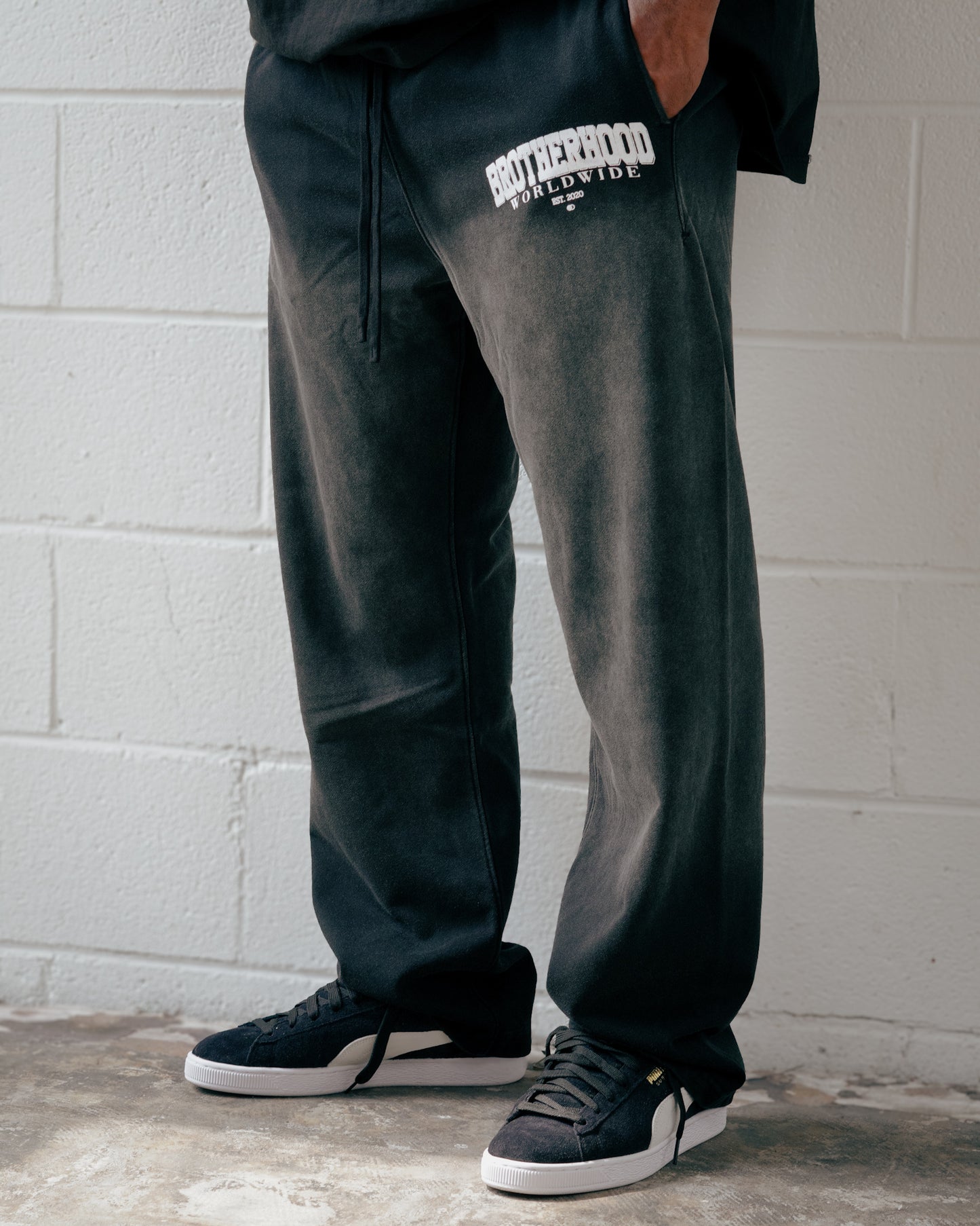 WORLDWIDE PANTS IN SMOKE