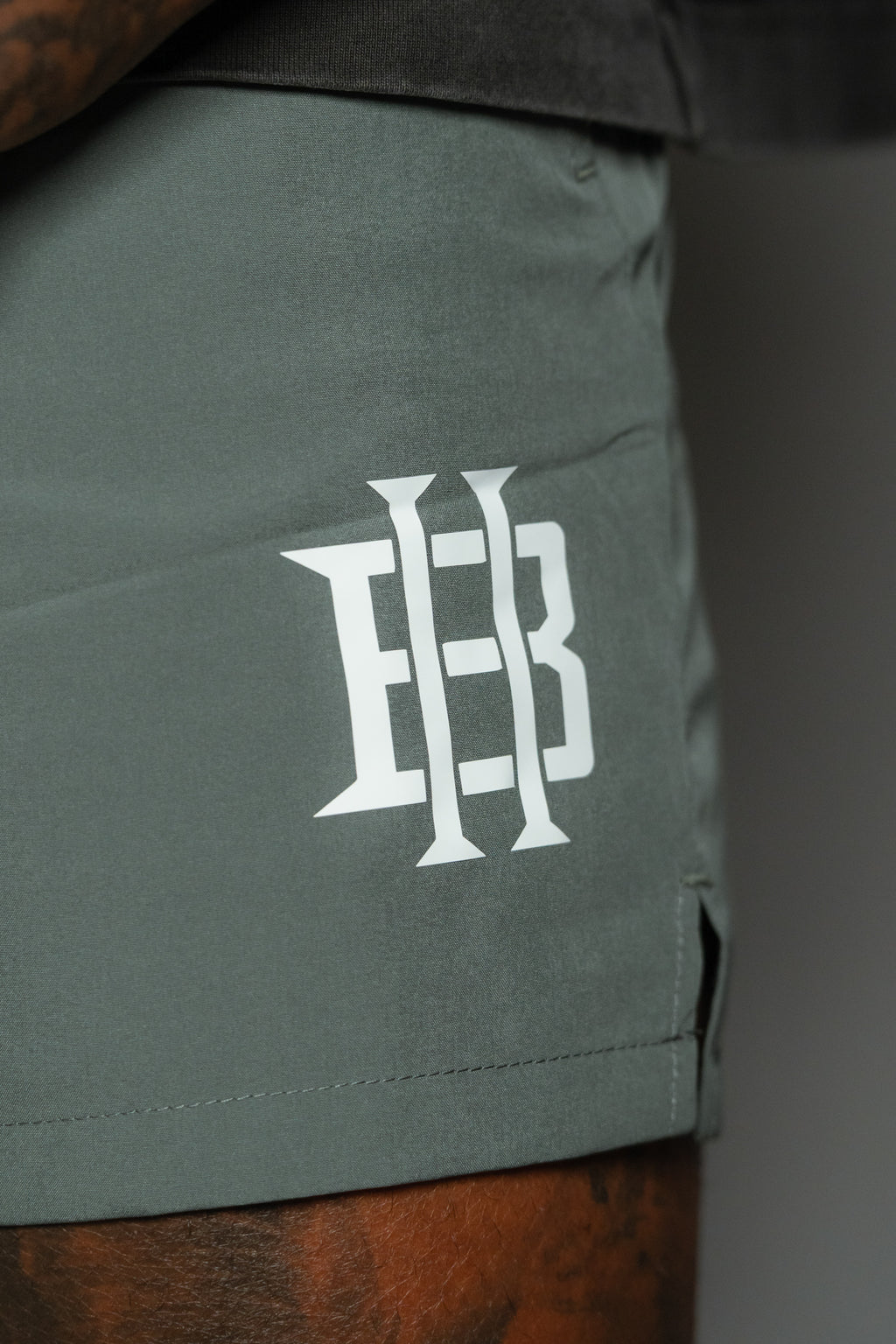 VERY DRY SHORTS IN GREEN