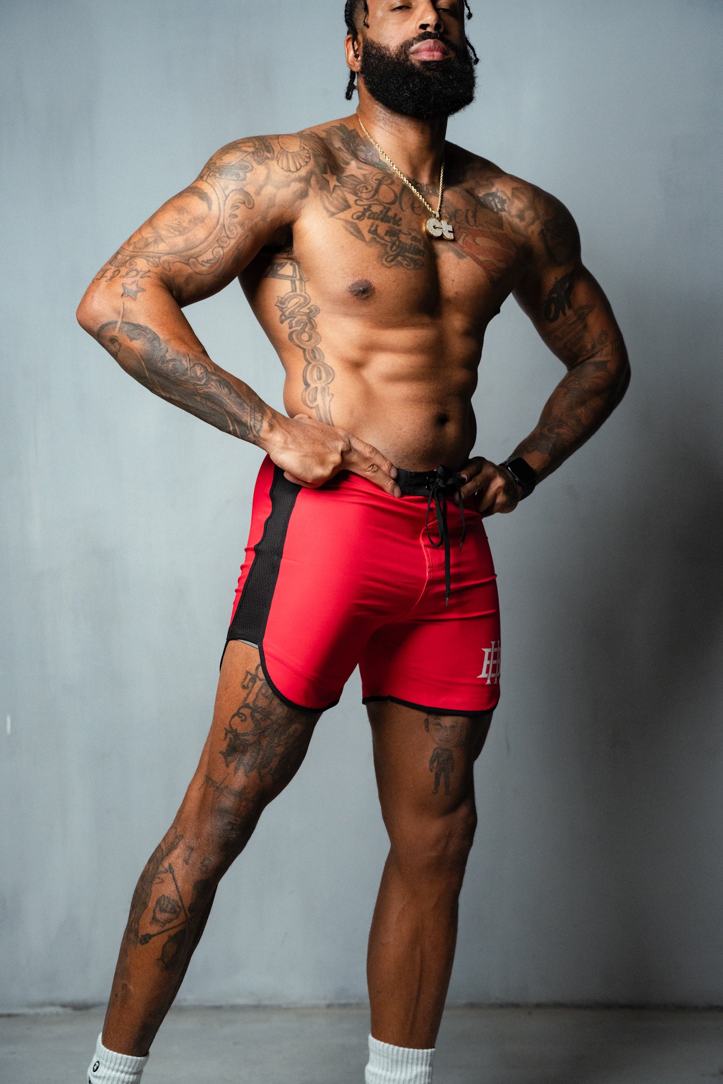 BH SOLID MAGENTA SHORTS