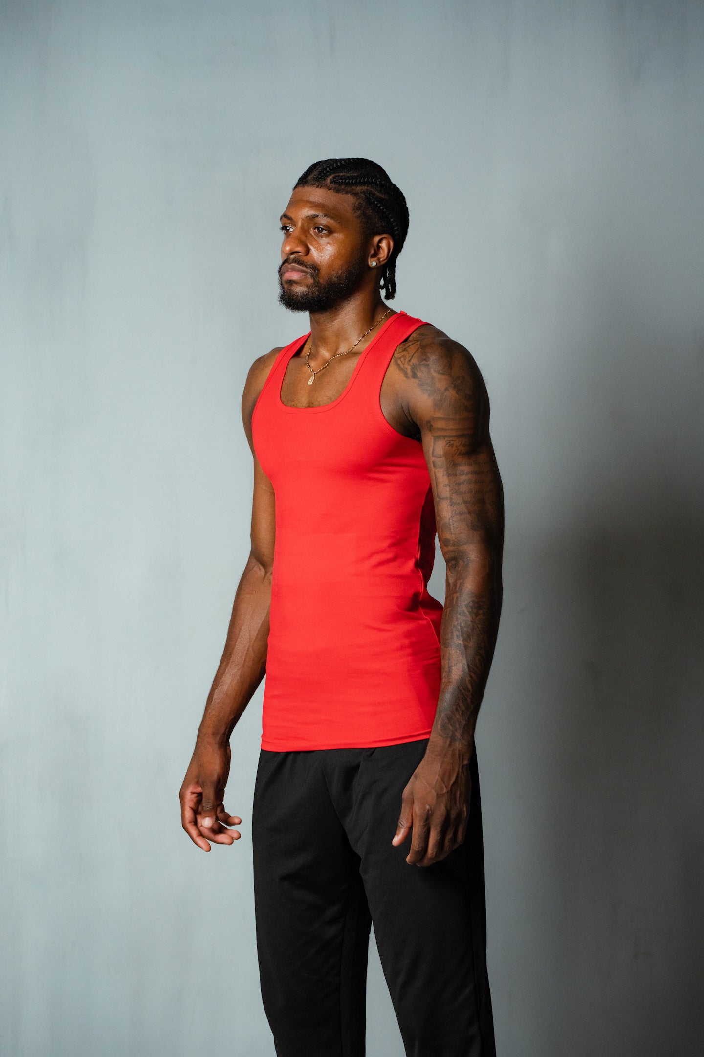 BH MUSCLE TANK IN RED