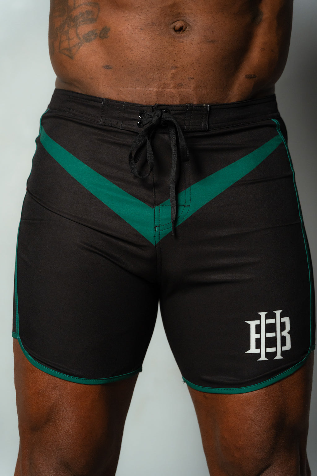 BH VICTORIOUS SHORTS IN SHADOW GREEN