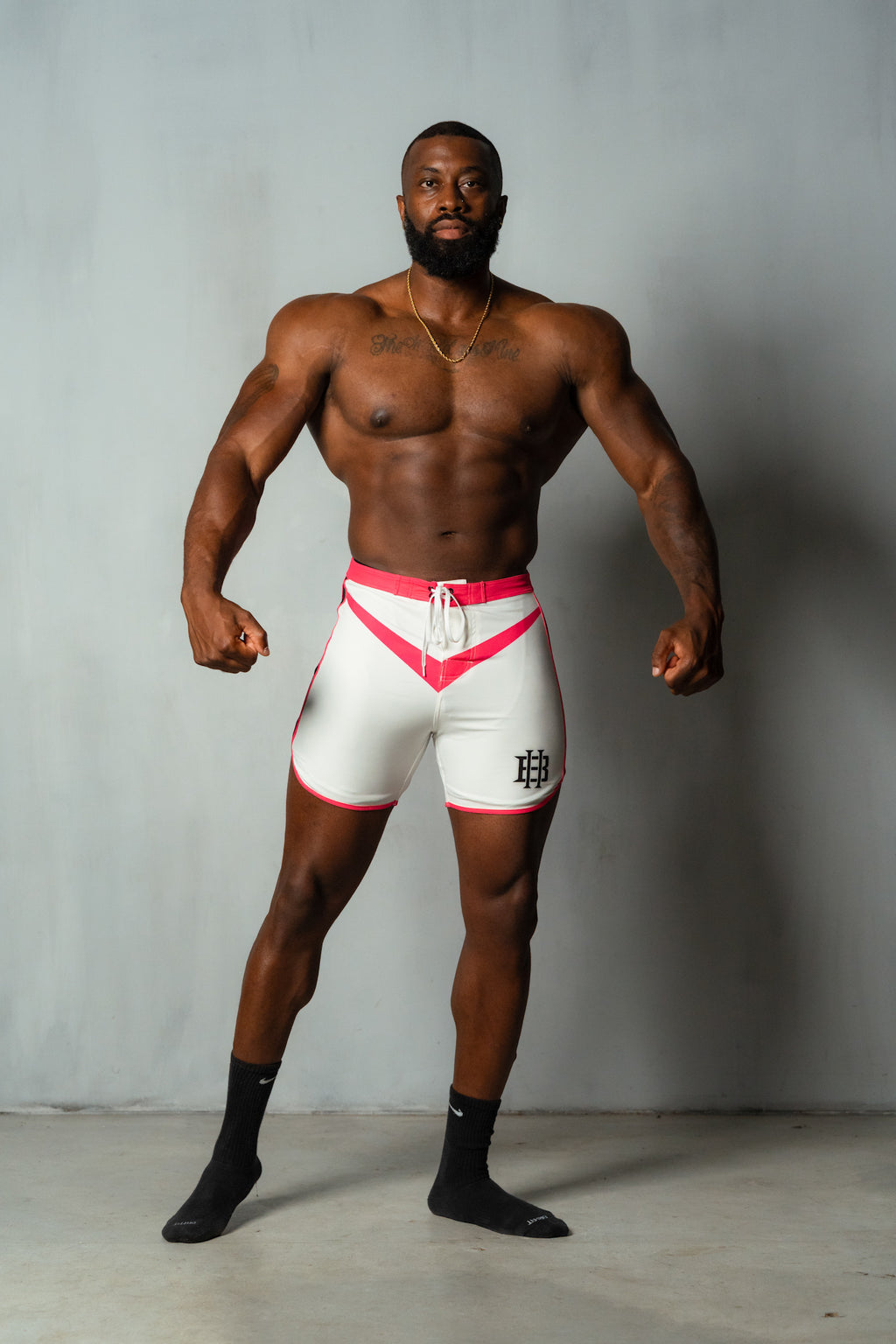 BH VICTORIOUS SHORTS IN PINK/WHITE