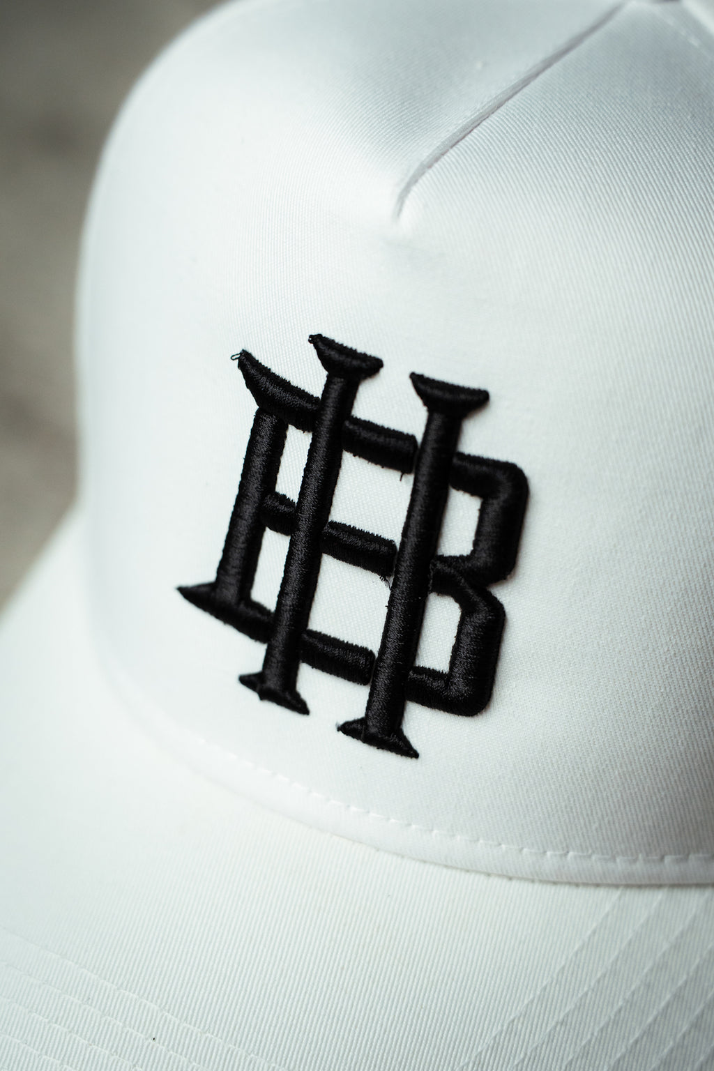 WHITE BH SNAP BACK CAP
