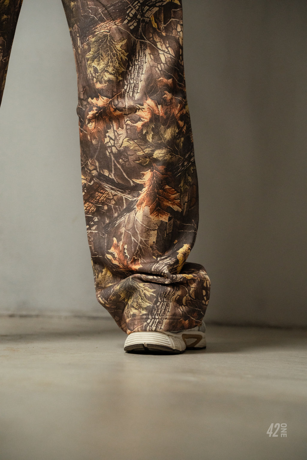 BAGGY CAMO PANTS