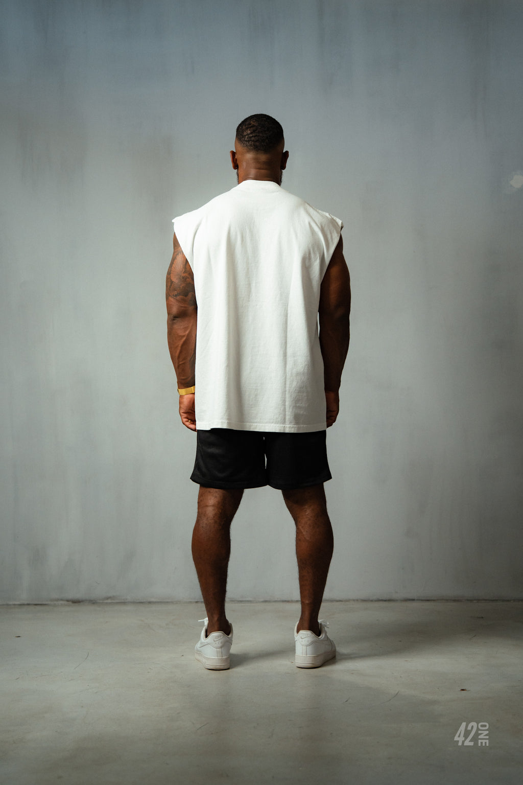 ELITE MUSCLE TEE