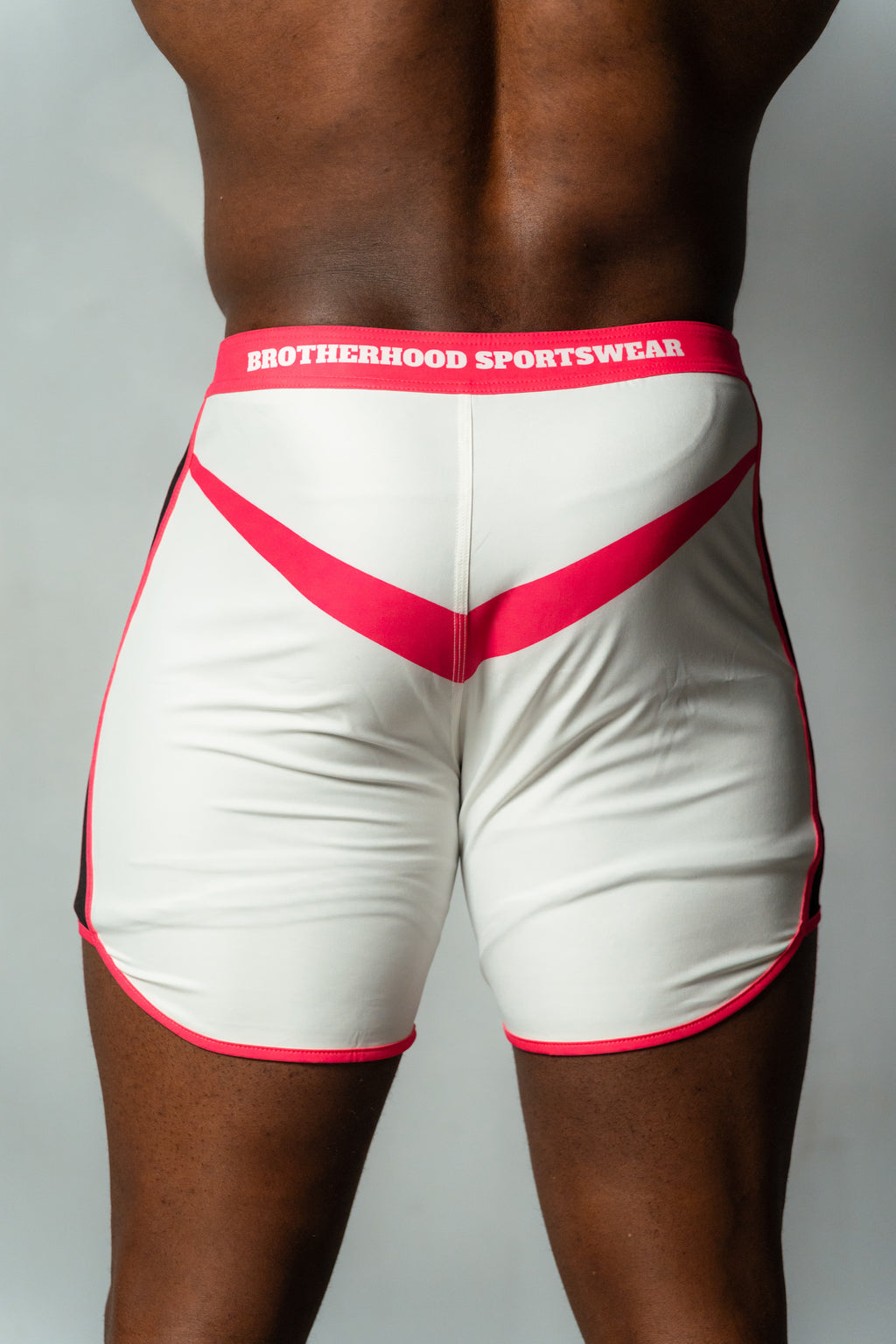 BH VICTORIOUS SHORTS IN PINK/WHITE