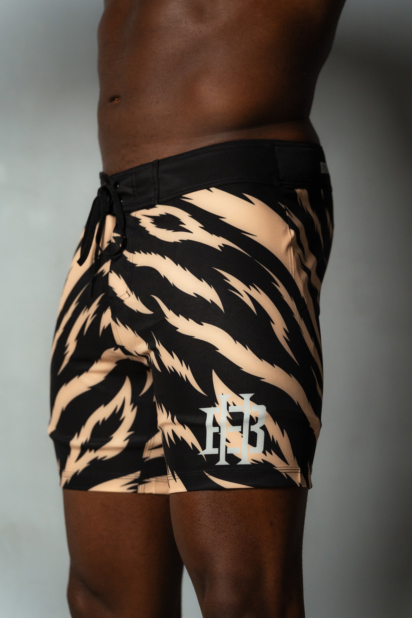 TIGER BOARDSHORTS IN TAN