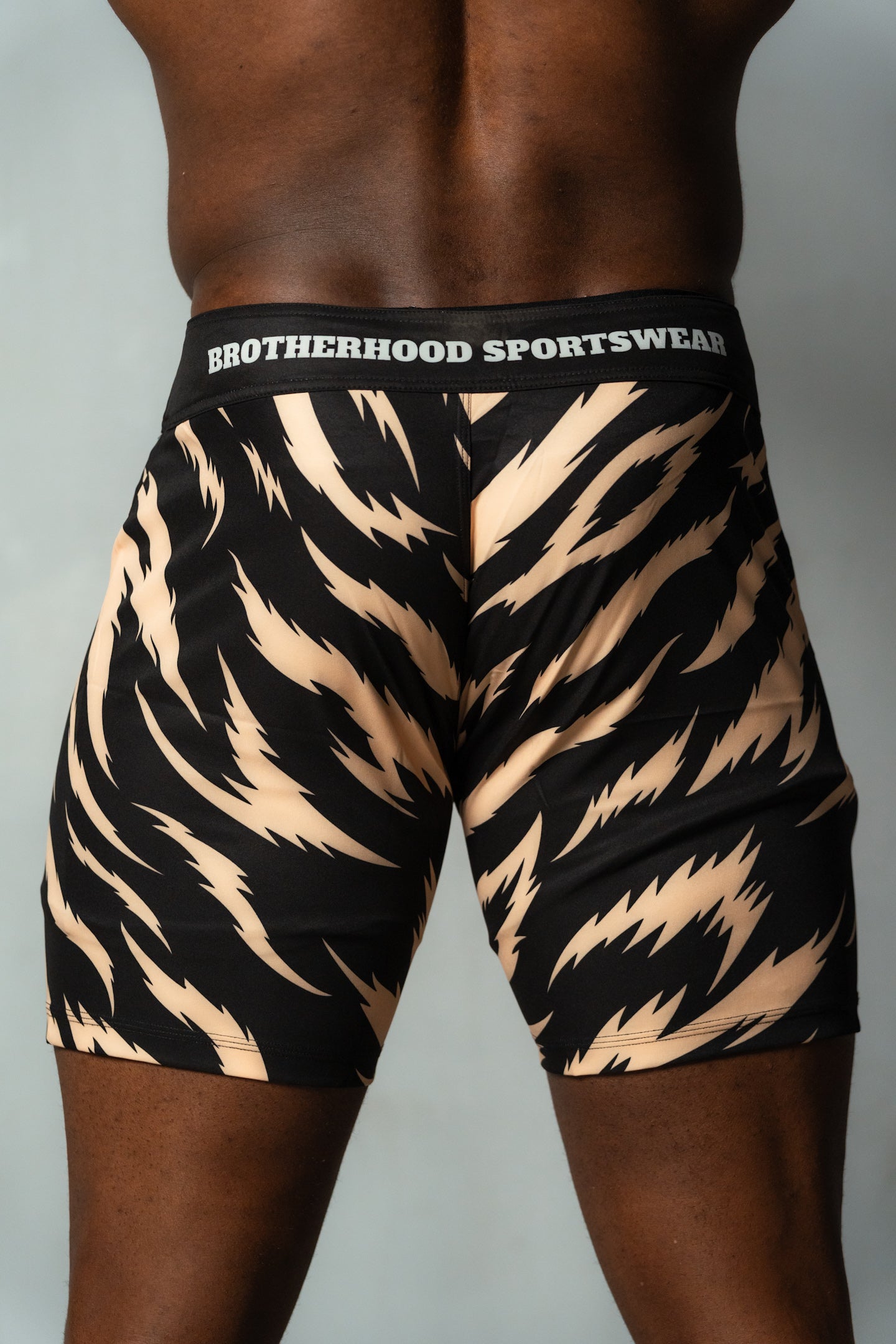 TIGER BOARDSHORTS IN TAN