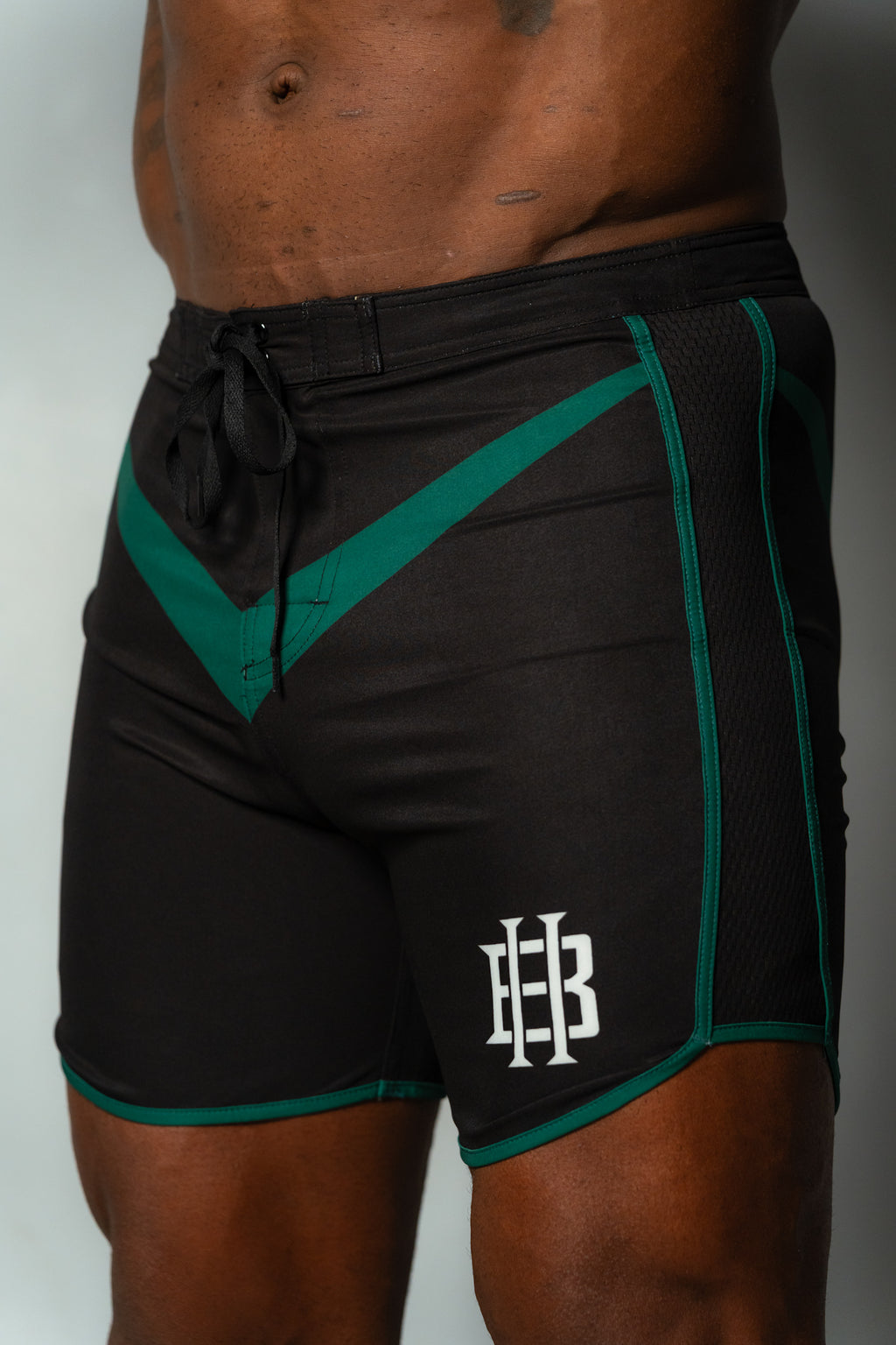 BH VICTORIOUS SHORTS IN SHADOW GREEN