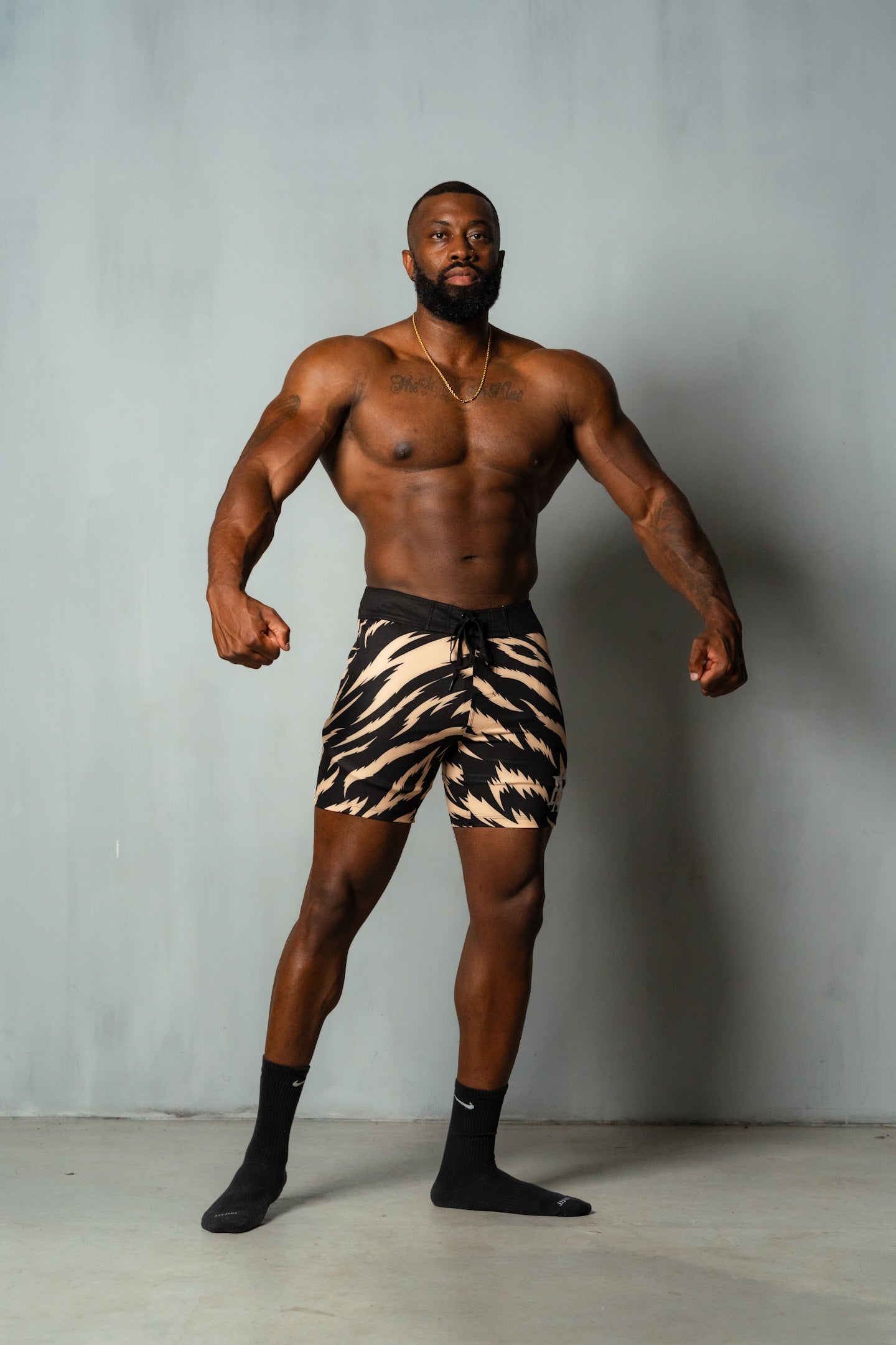 TIGER BOARDSHORTS IN TAN