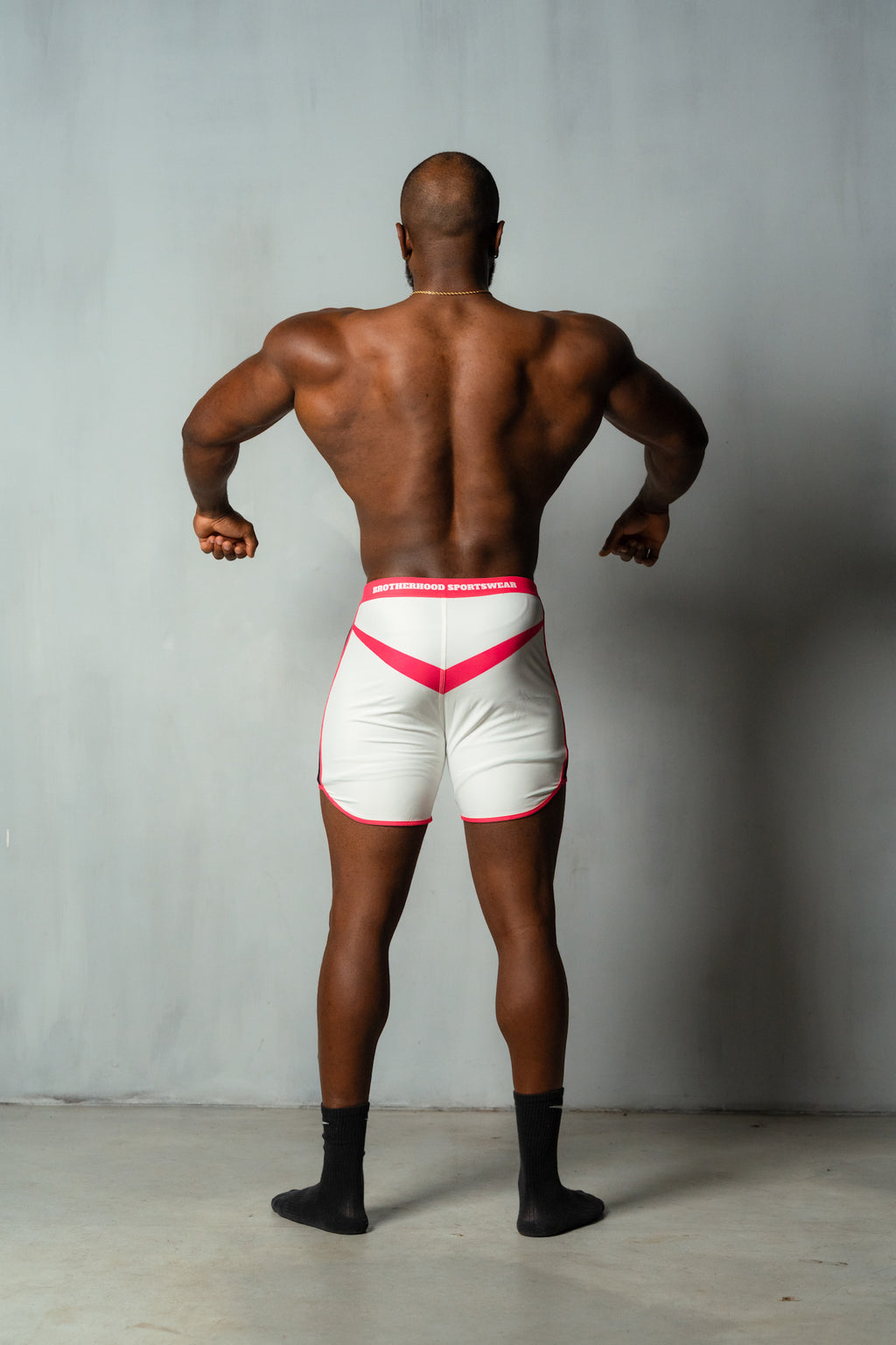 BH VICTORIOUS SHORTS IN PINK/WHITE