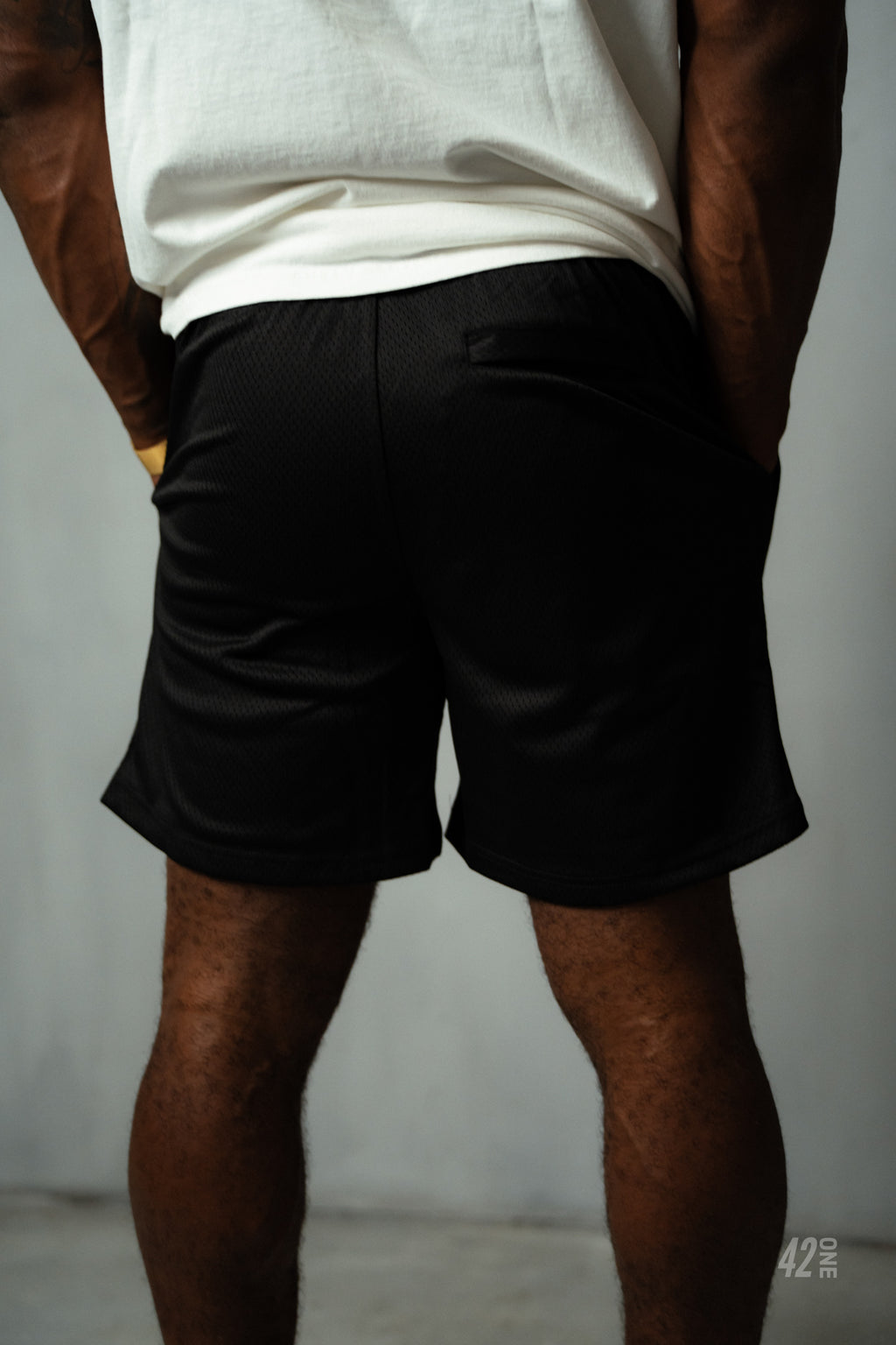 ELITE MESH SHORT IN BLACK