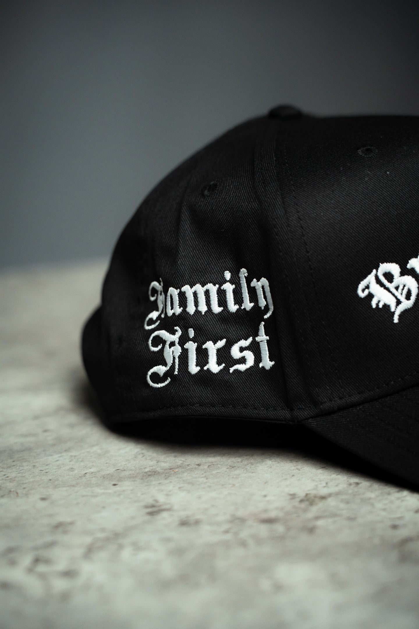 FAMILY FIRST BLACK SNAPBACK
