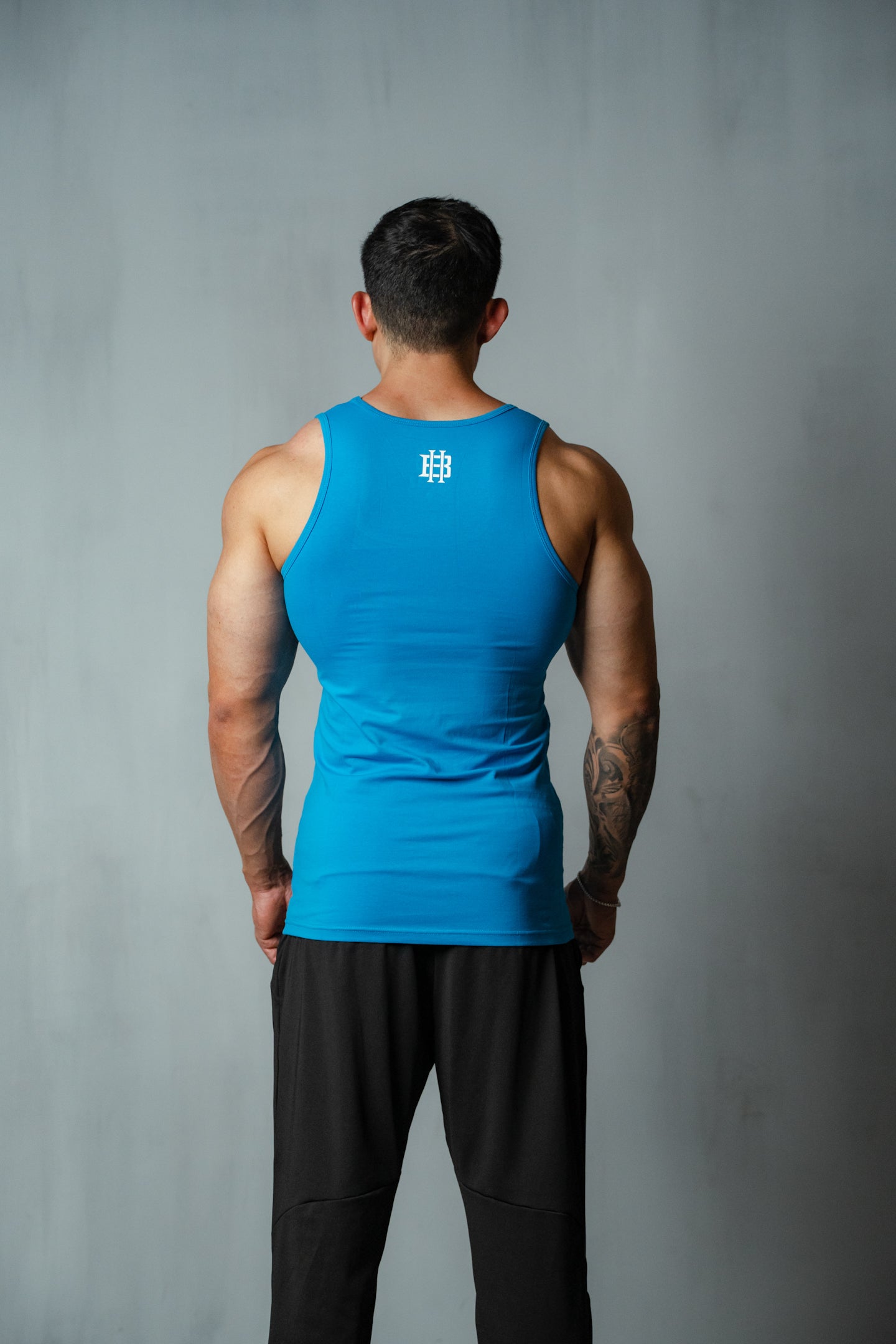 BH MUSCLE TANK IN BLUE