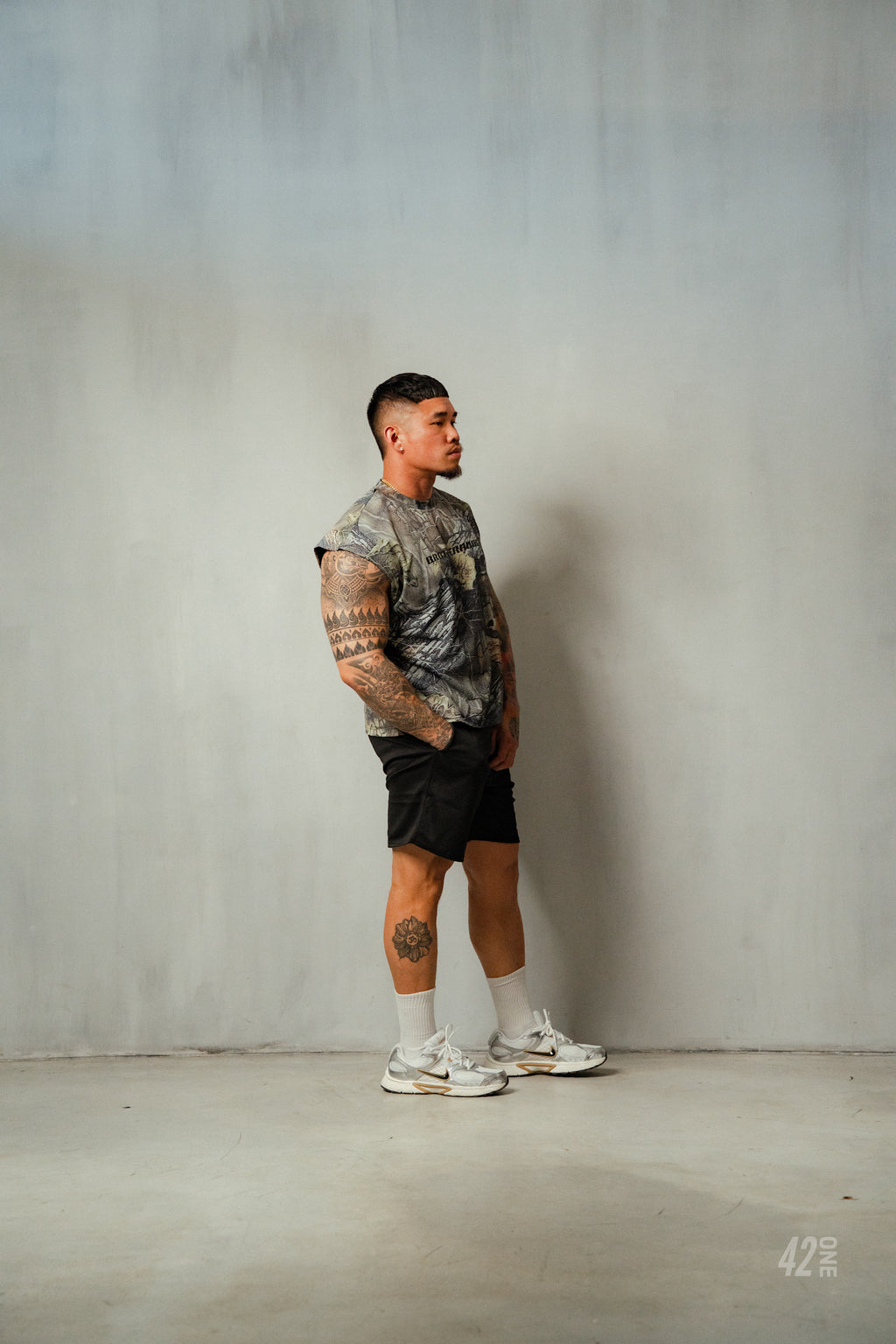 CAMO MUSCLE CROP TEE